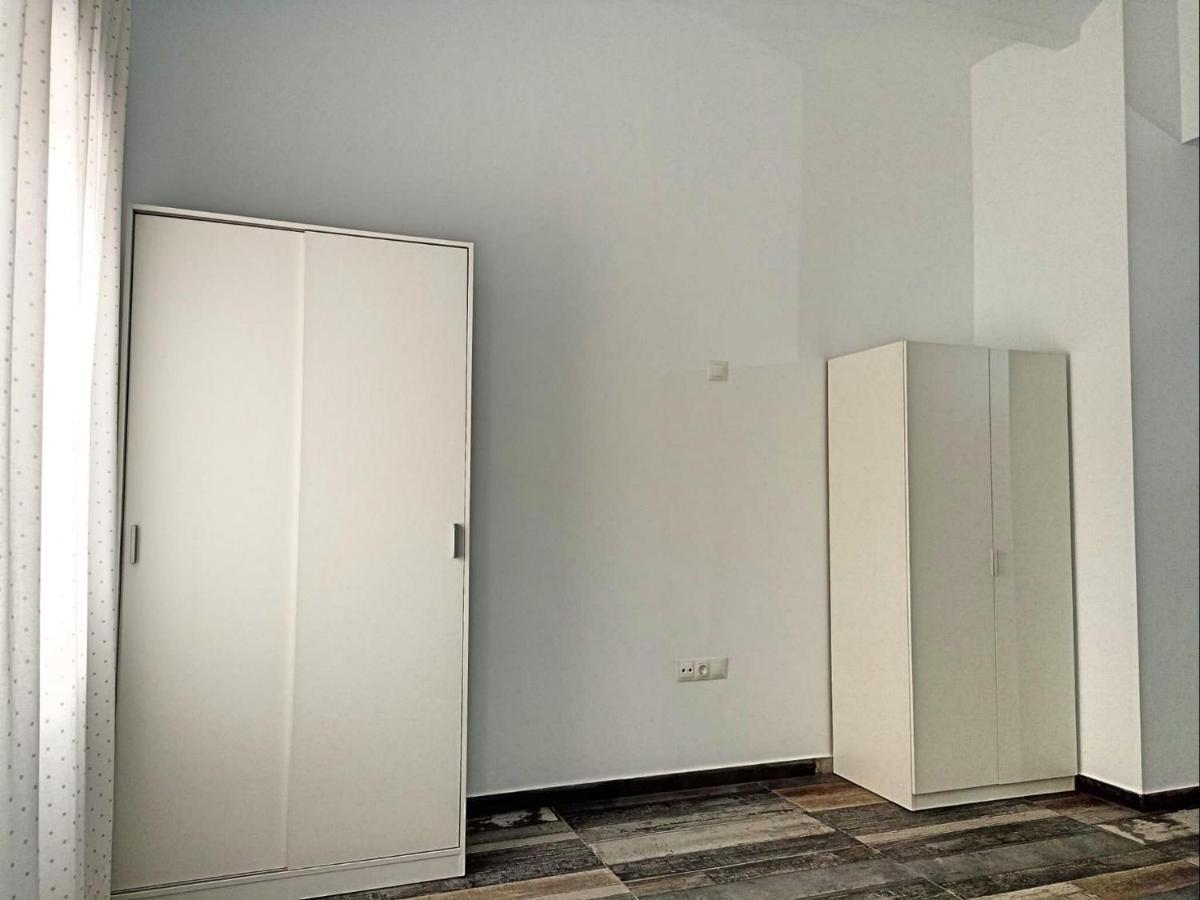 Modernos Apartamentos En Ciudad Jardin Cordova Esterno foto