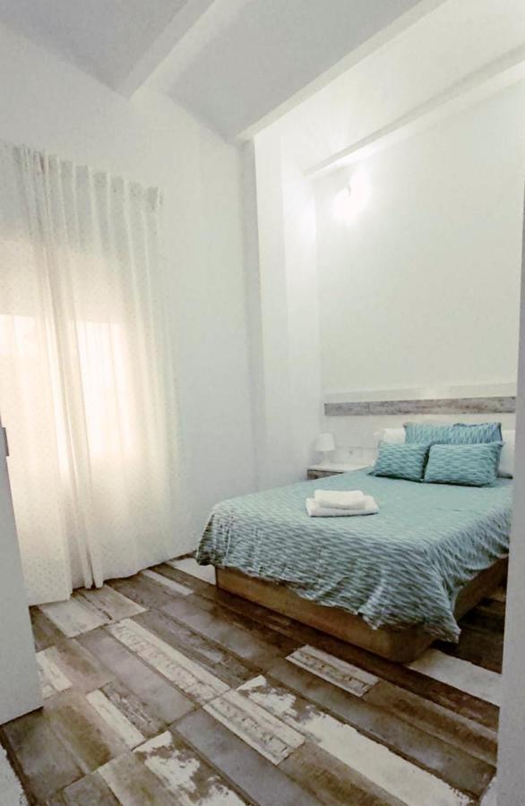 Modernos Apartamentos En Ciudad Jardin Cordova Esterno foto