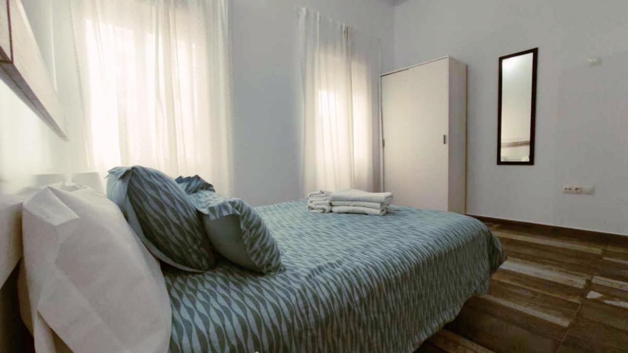 Modernos Apartamentos En Ciudad Jardin Cordova Esterno foto